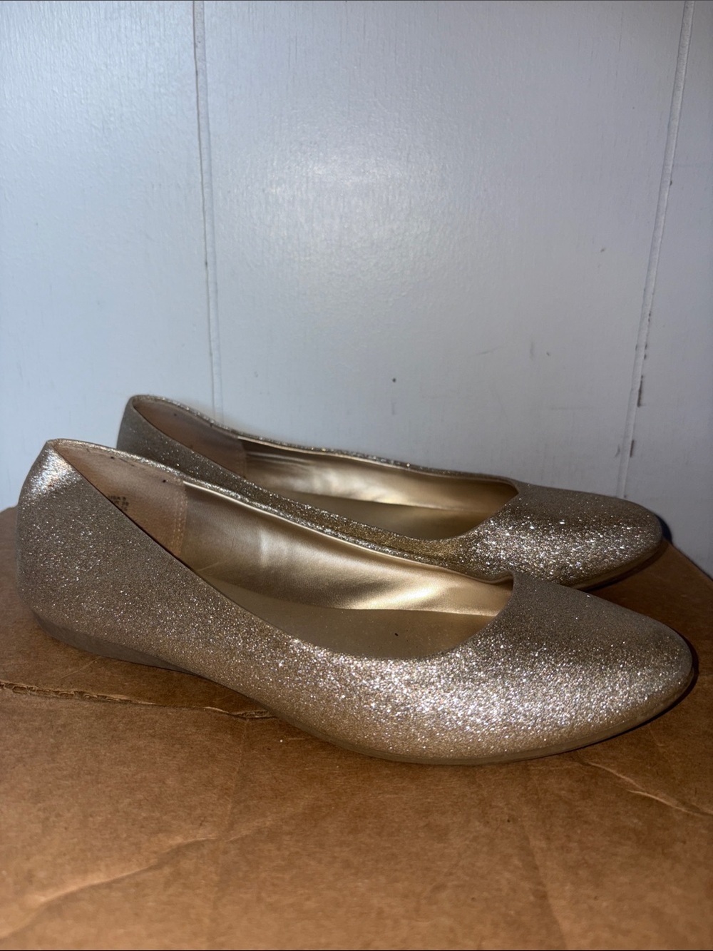 American Eagle Round-Toe Women's Flats size 8